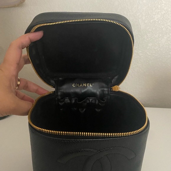 Authentic Chanel  Caviar Vanity case Cosmetic - Picture 9 of 12